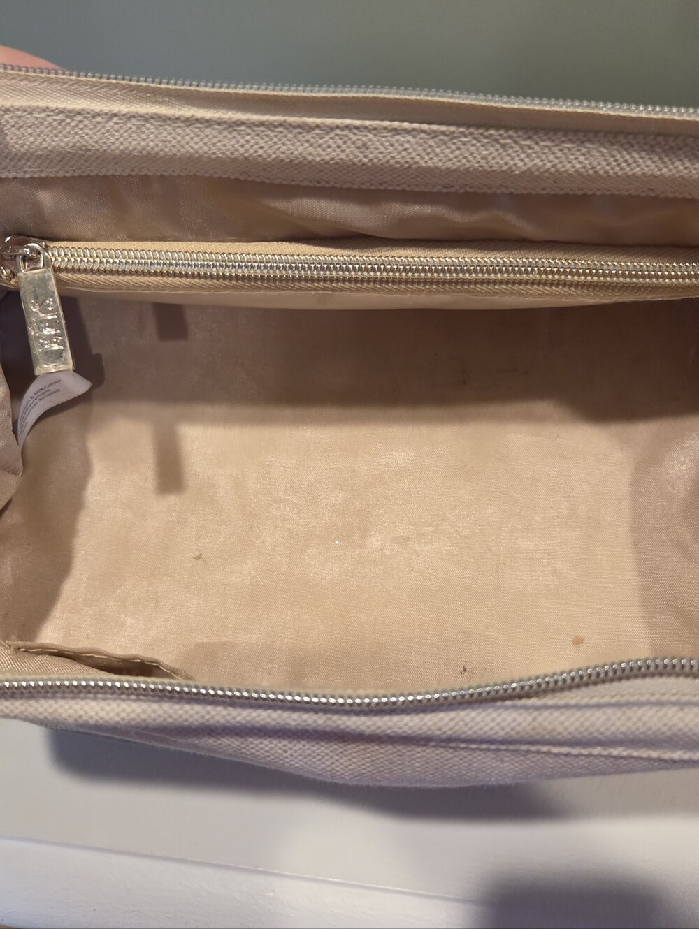BEIS Canvas and Leather Dopp Kit - Picture 4 of 13